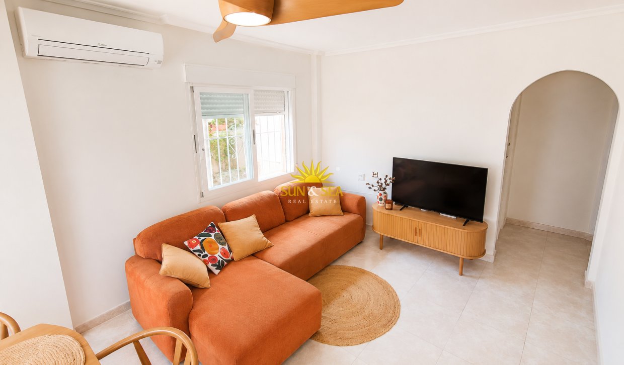 Location à long terme - Villa - Torrevieja - Aguas Nuevas
