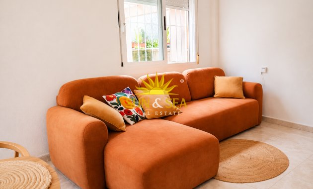 Location à long terme - Villa - Torrevieja - Aguas Nuevas