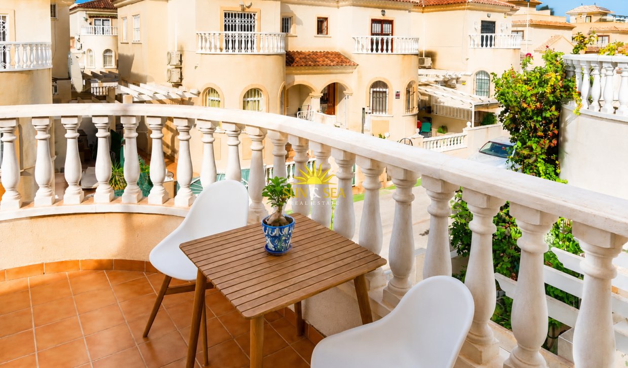 Location à long terme - Villa - Torrevieja - Aguas Nuevas