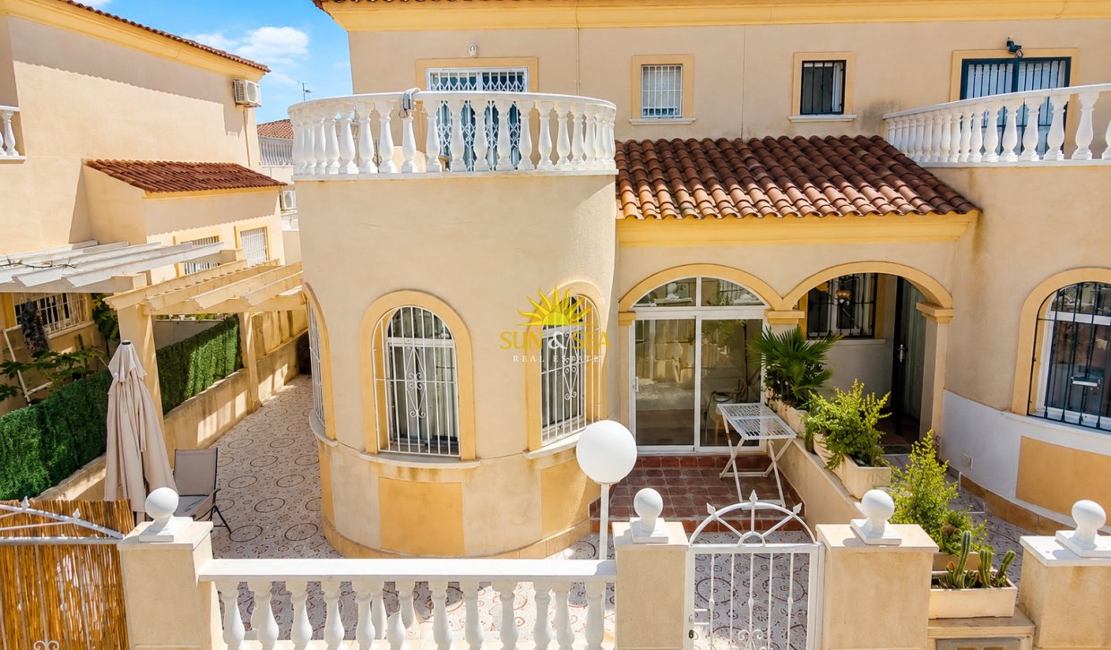 Location à long terme - Villa - Torrevieja - Aguas Nuevas