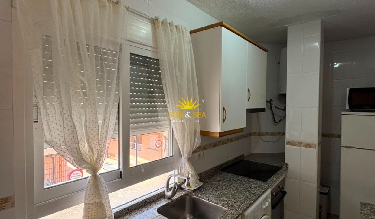 Alquiler a largo plazo - Apartamento - Santiago de la ribera - Santiago de la Ribera