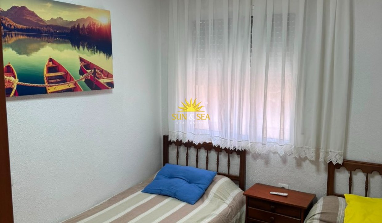 Alquiler a largo plazo - Apartamento - Santiago de la ribera - Santiago de la Ribera