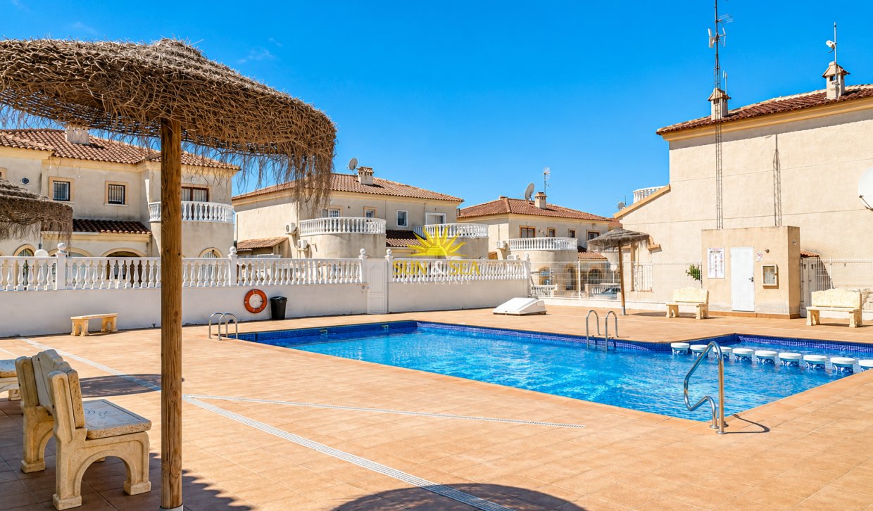 Location à long terme - Villa - Torrevieja - Aguas Nuevas