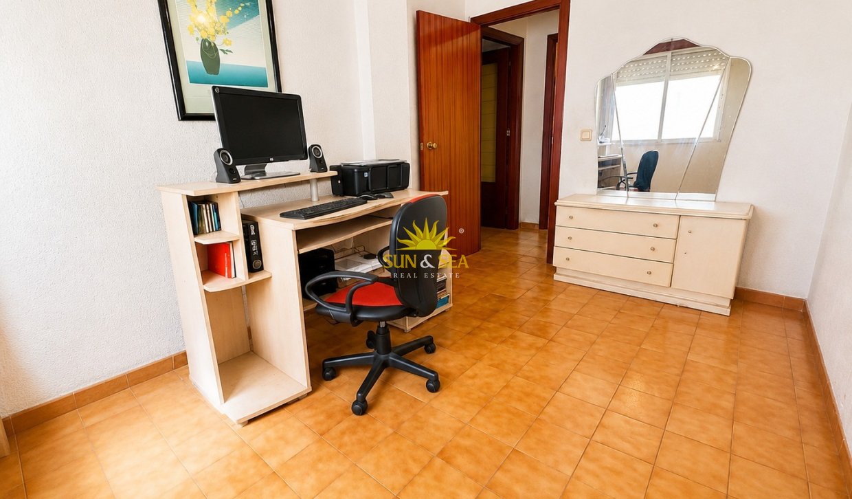 Revente - Appartement - Torrevieja - torrevieja