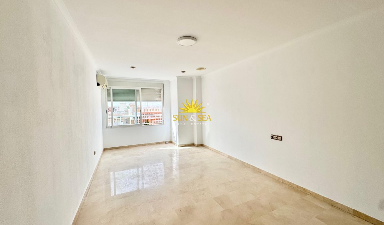 Location à long terme - Appartement - Albatera