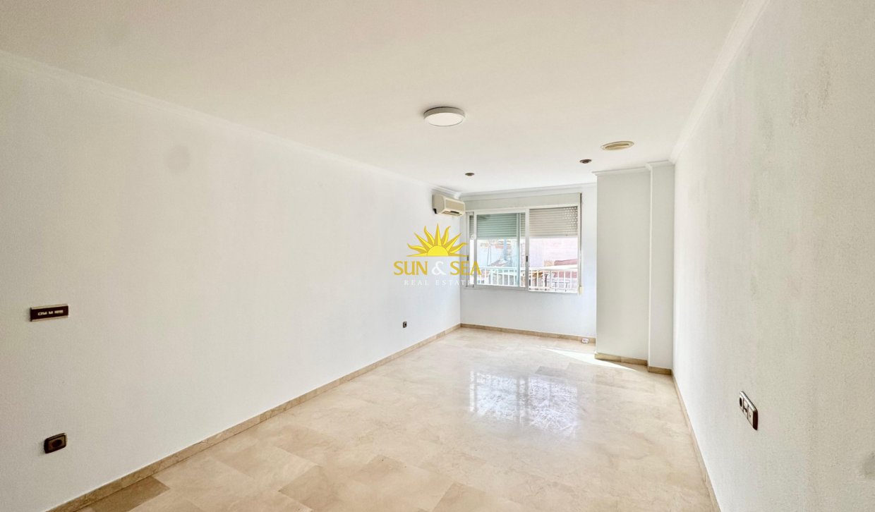 Location à long terme - Appartement - Albatera