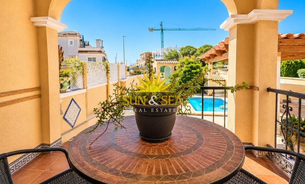 Resale - Townhouse - Orihuela Costa - Villamartín