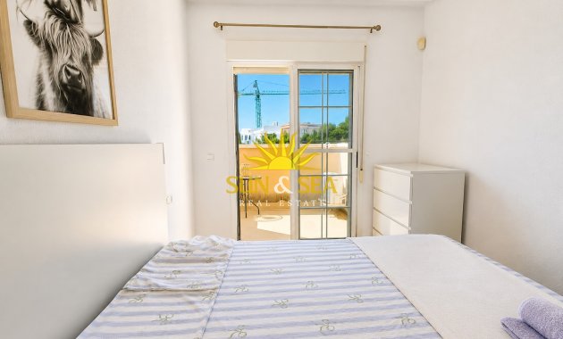 Resale - Townhouse - Orihuela Costa - Villamartín