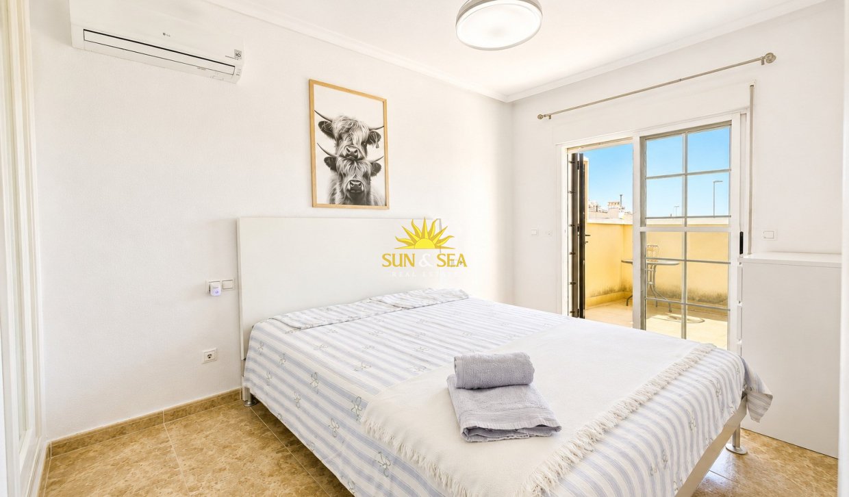 Resale - Townhouse - Orihuela Costa - Villamartín