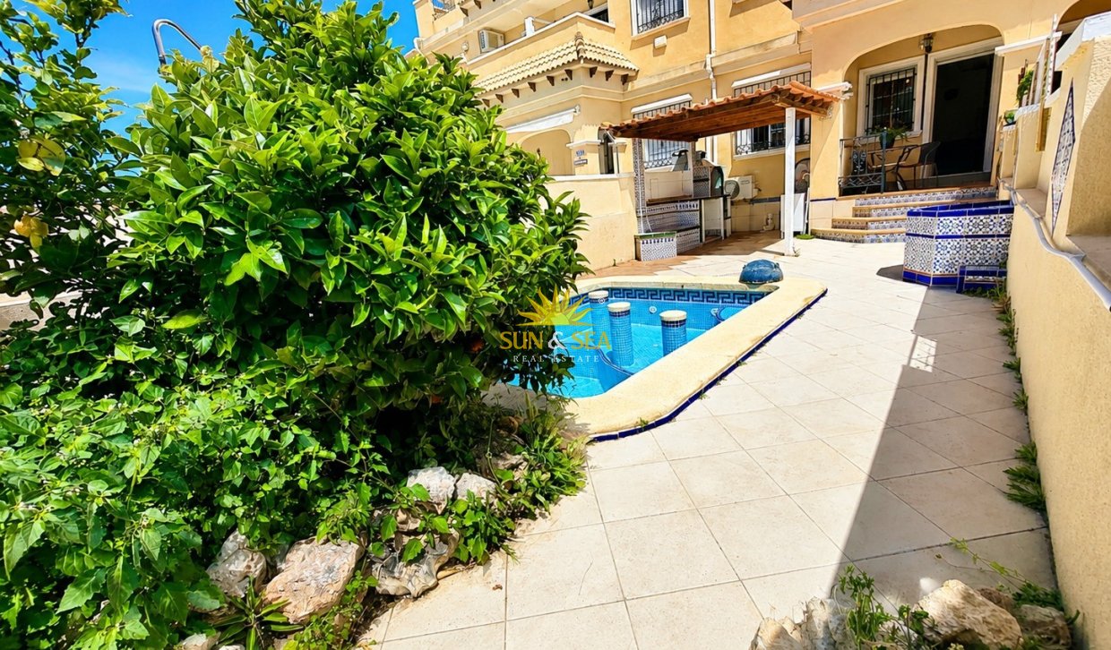 Resale - Townhouse - Orihuela Costa - Villamartín