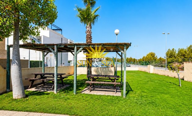 Resale - Townhouse - Orihuela Costa - Villamartín