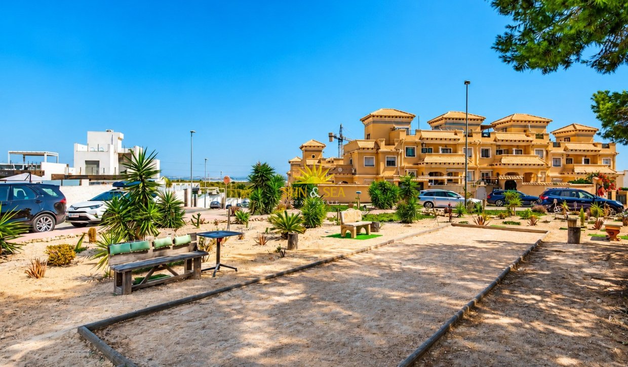 Resale - Townhouse - Orihuela Costa - Villamartín