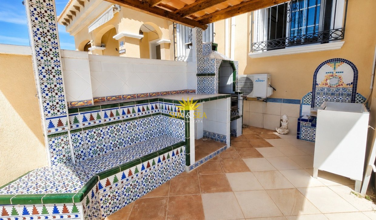 Resale - Townhouse - Orihuela Costa - Villamartín