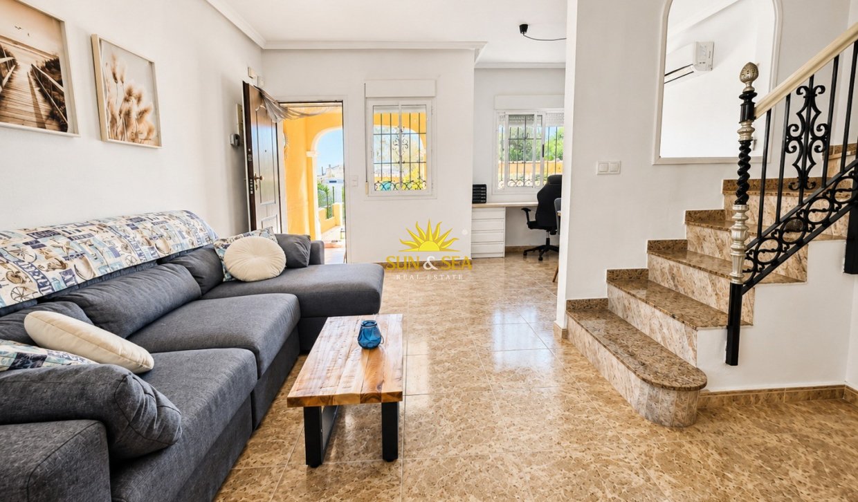 Resale - Townhouse - Orihuela Costa - Villamartín