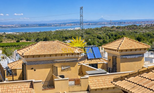 Resale - Townhouse - Orihuela Costa - Villamartín