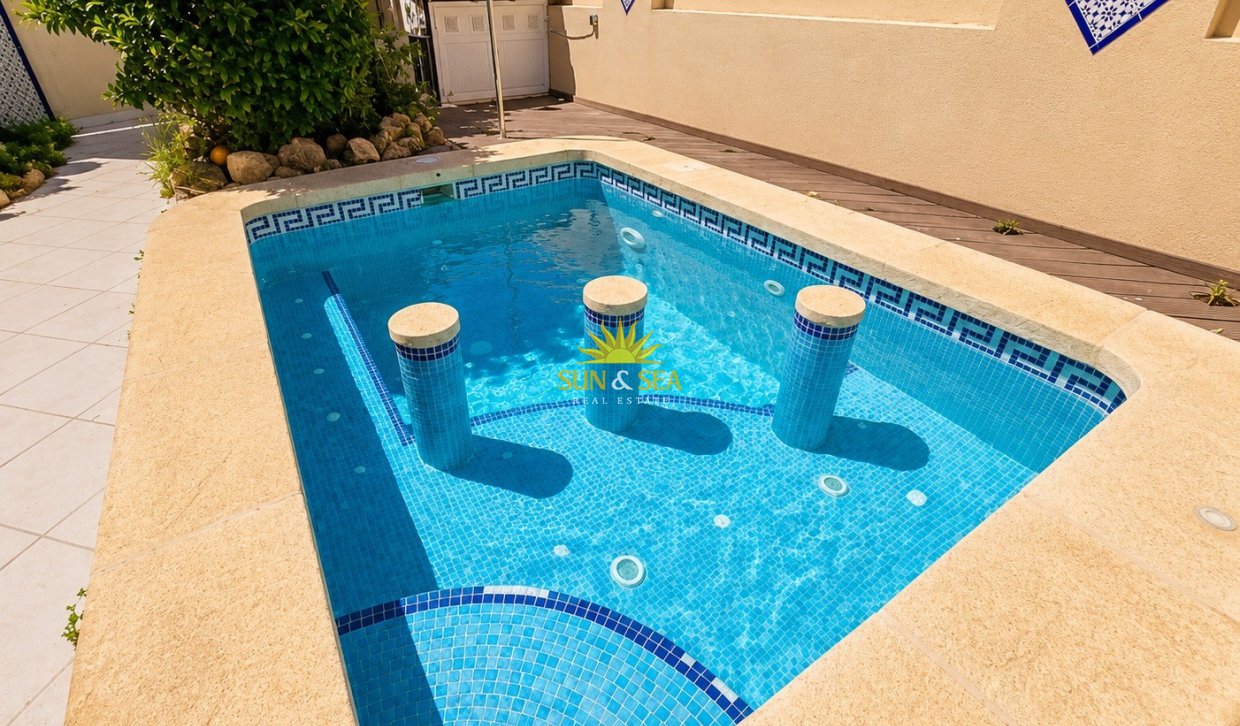 Resale - Townhouse - Orihuela Costa - Villamartín