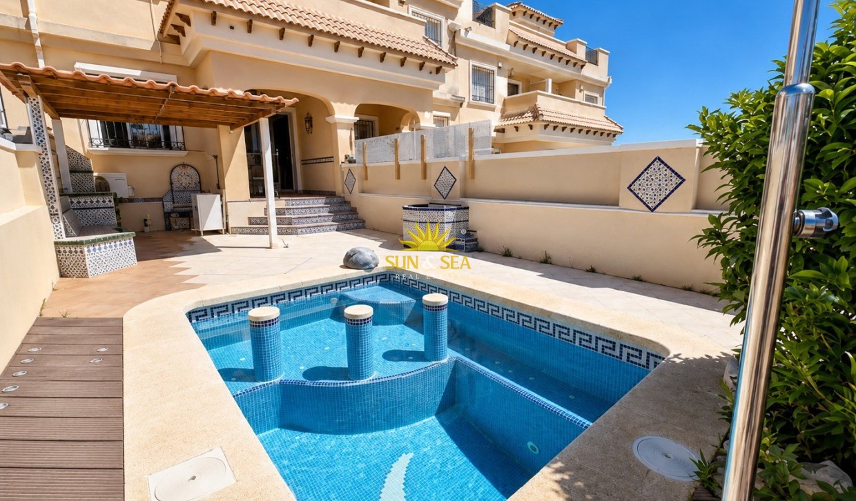 Resale - Townhouse - Orihuela Costa - Villamartín