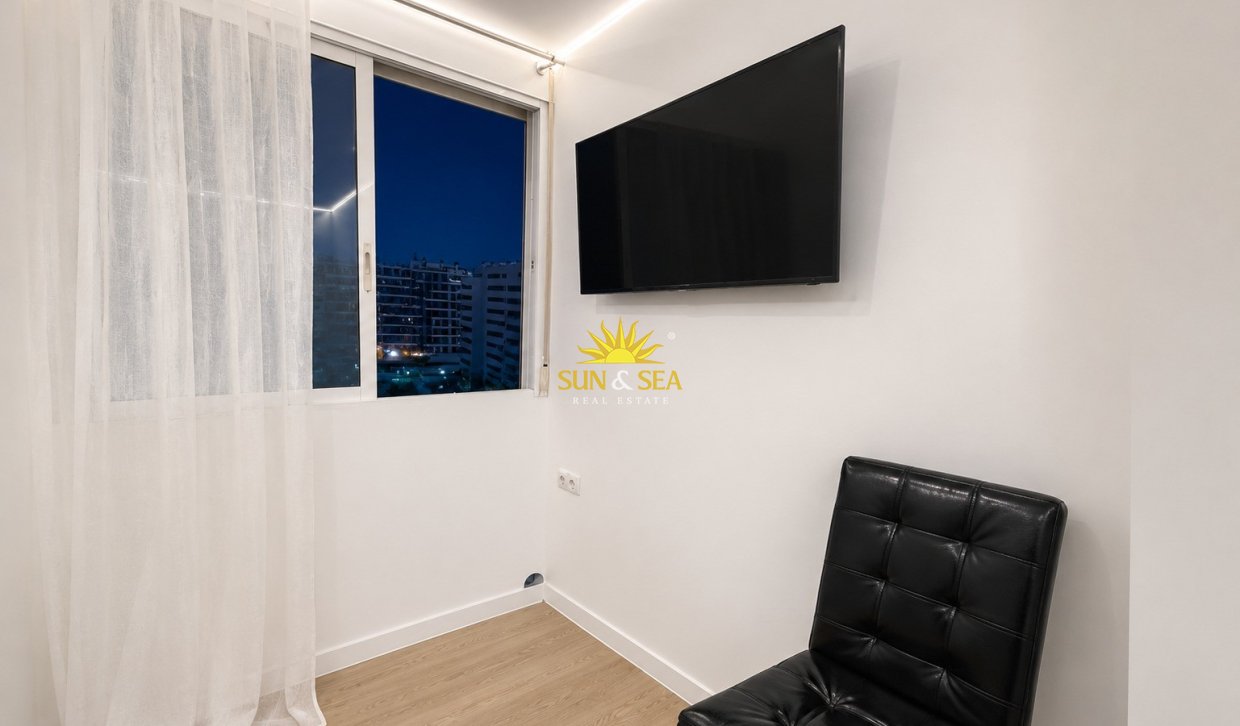 Resale - Apartment - Alicante - Playa San Juan