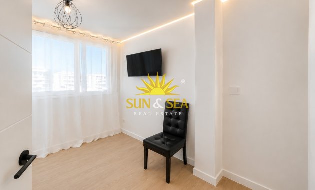 Resale - Apartment - Alicante - Playa San Juan