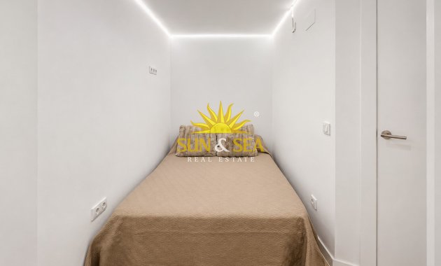 Resale - Apartment - Alicante - Playa San Juan