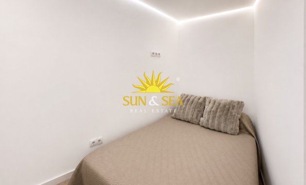 Resale - Apartment - Alicante - Playa San Juan