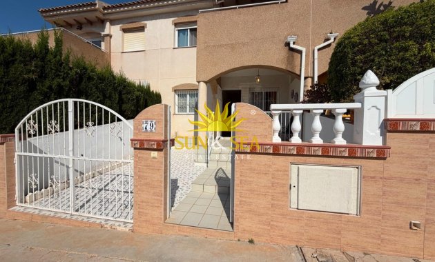 Resale - Ground Floor - Torrevieja - Los Frutales