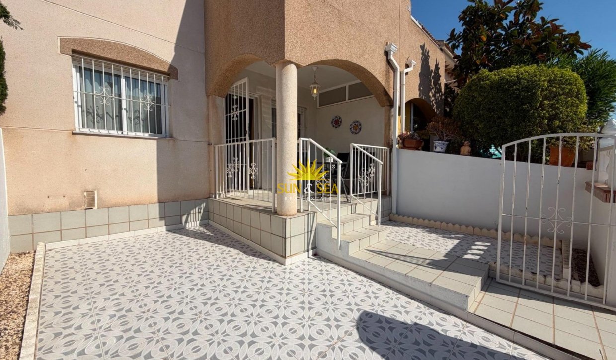 Resale - Ground Floor - Torrevieja - Los Frutales