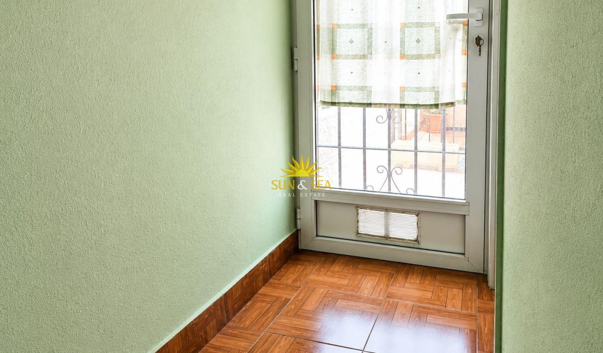 Wiederverkauf - Duplex - Torrevieja - Lago jardin