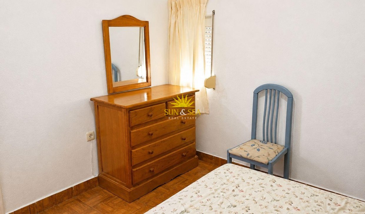 Wiederverkauf - Duplex - Torrevieja - Lago jardin