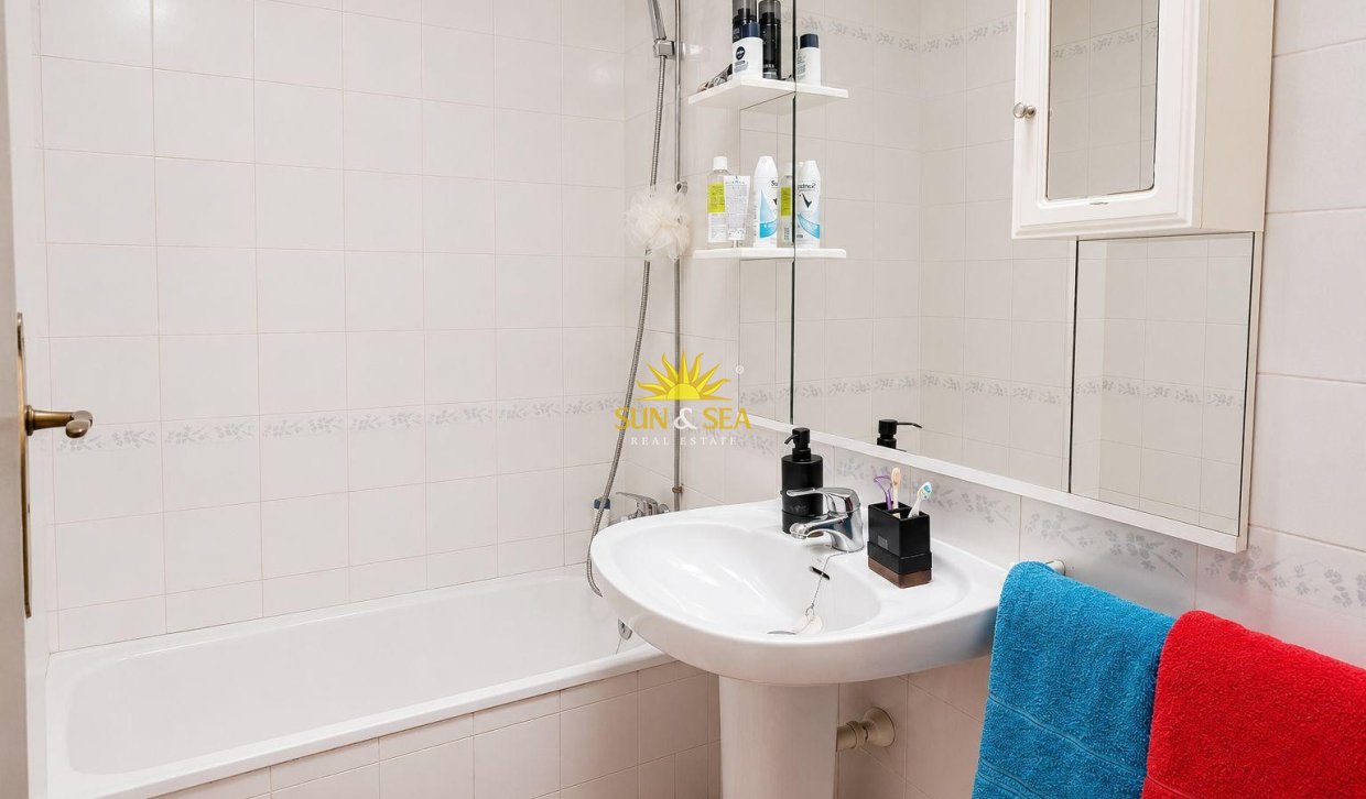 Wiederverkauf - Duplex - Torrevieja - Lago jardin