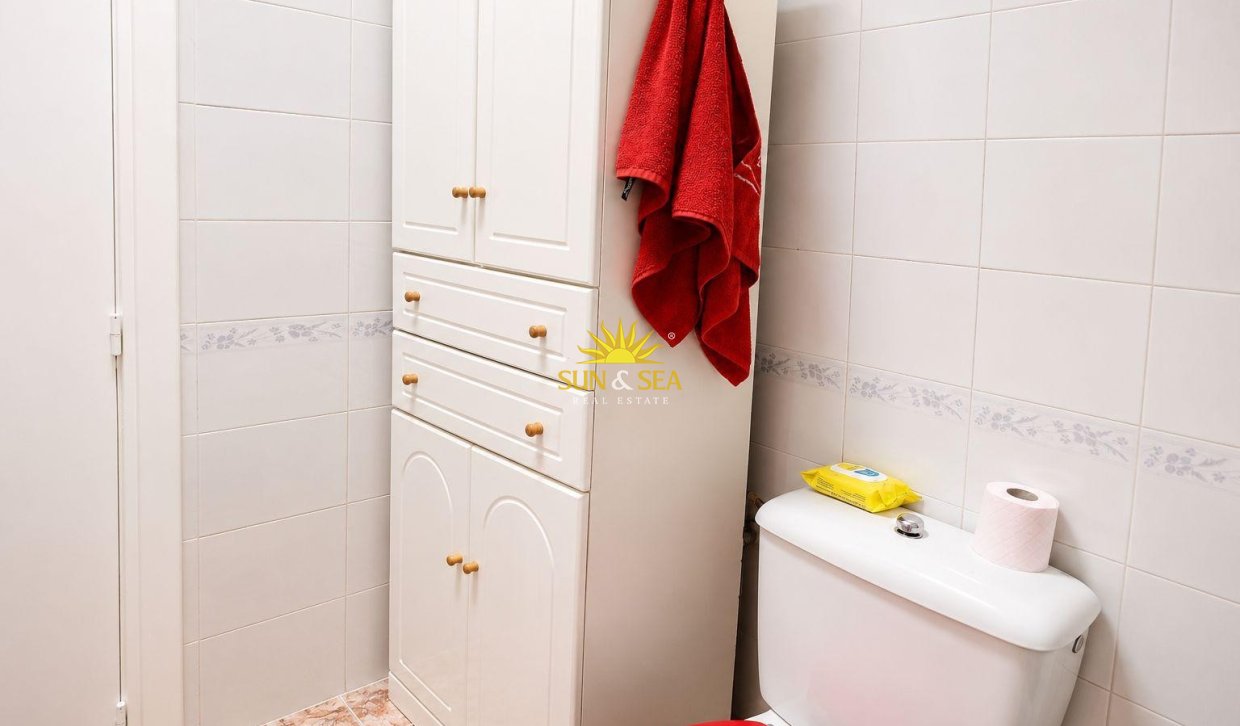 Wiederverkauf - Duplex - Torrevieja - Lago jardin