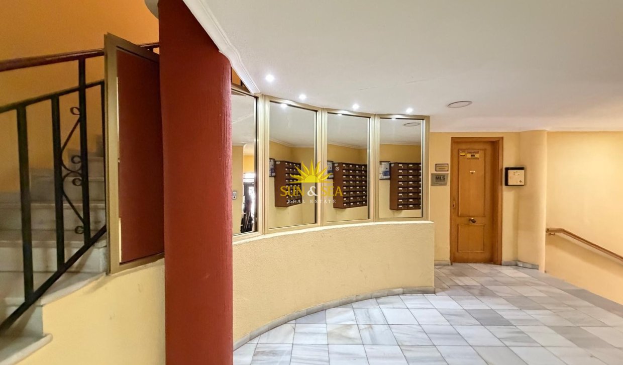 Herverkoop - Appartement - Torrevieja - torrevieja