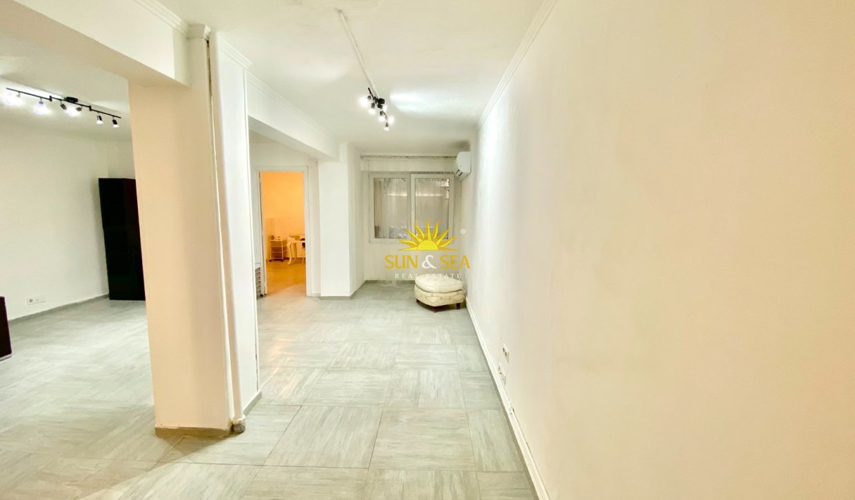 Wiederverkauf - Wohnung - Alicante - Benalua
