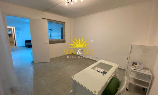 Wiederverkauf - Wohnung - Alicante - Benalua