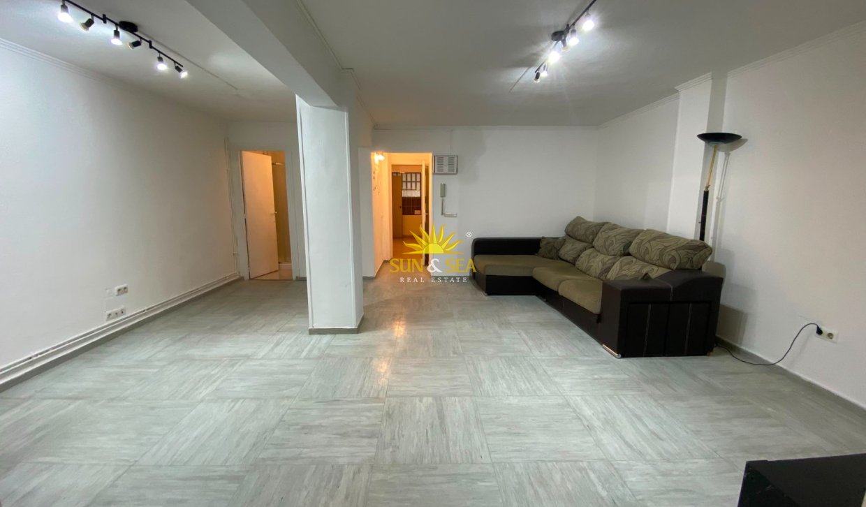 Wiederverkauf - Wohnung - Alicante - Benalua
