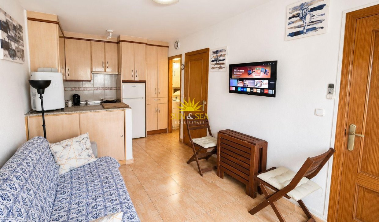 Wiederverkauf - low-bungalow - Torrevieja - Lago jardin