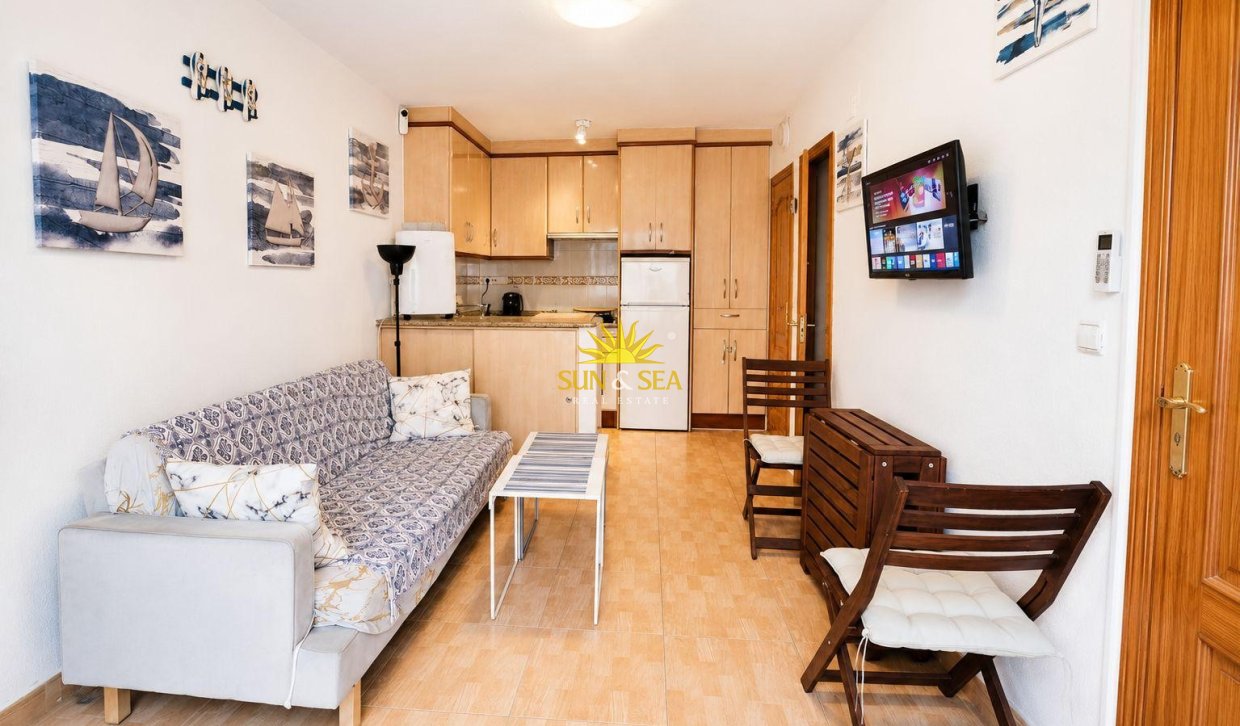 Wiederverkauf - low-bungalow - Torrevieja - Lago jardin