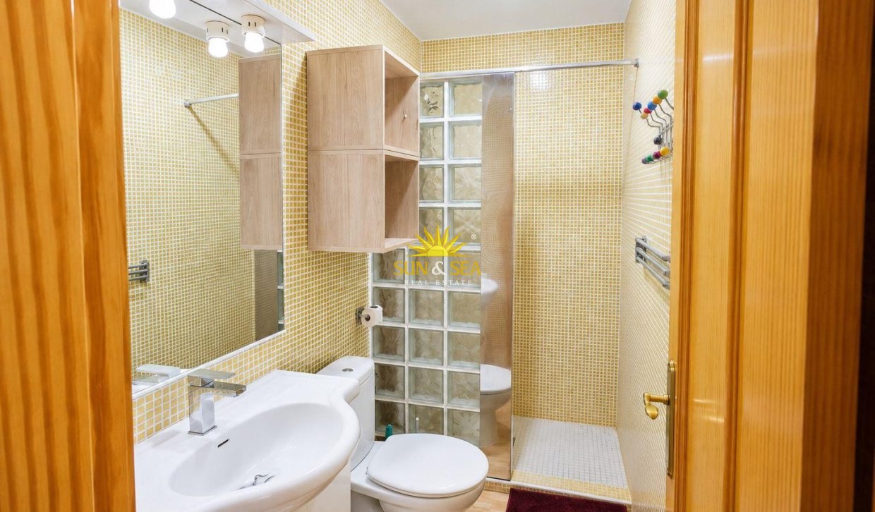 Wiederverkauf - low-bungalow - Torrevieja - Lago jardin