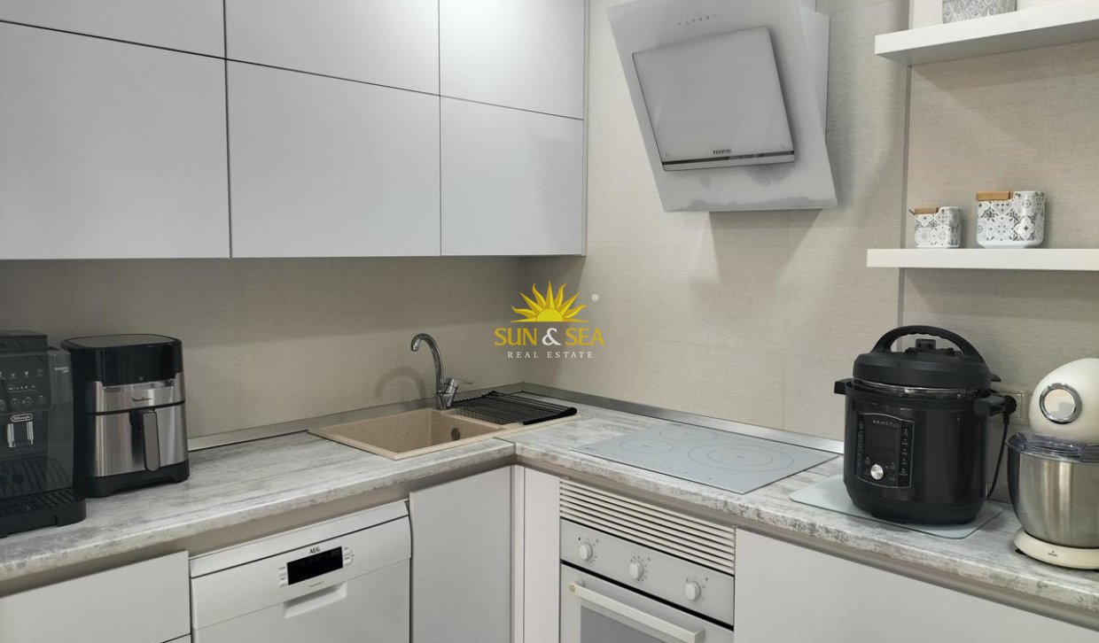 Wiederverkauf - Duplex - Torrevieja - 