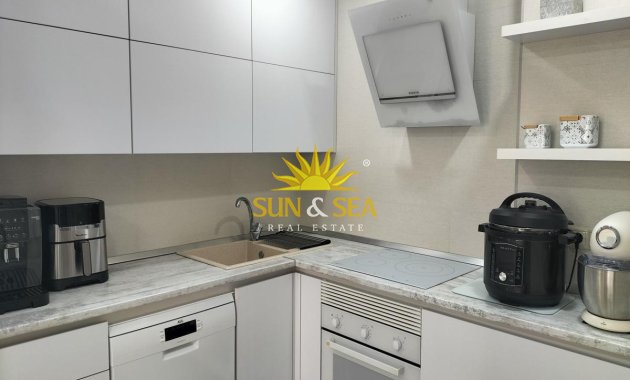 Wiederverkauf - Duplex - Torrevieja - 