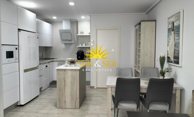 Wiederverkauf - Duplex - Torrevieja - 