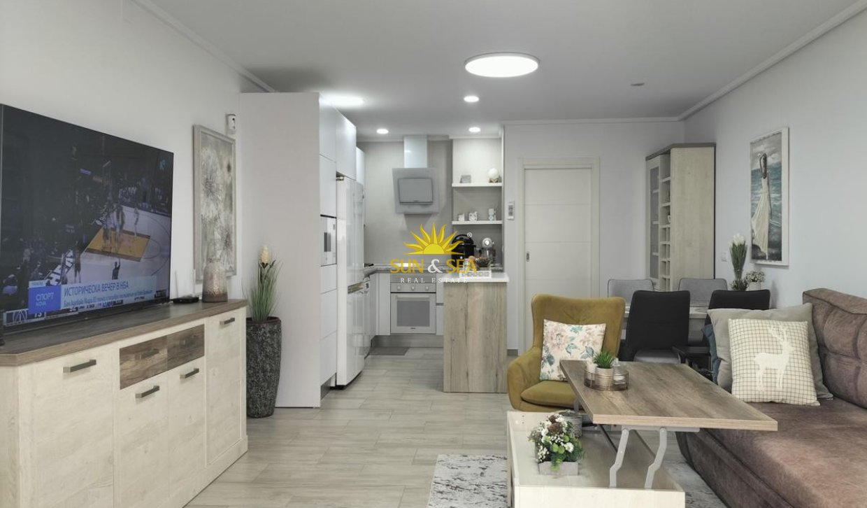 Wiederverkauf - Duplex - Torrevieja - 