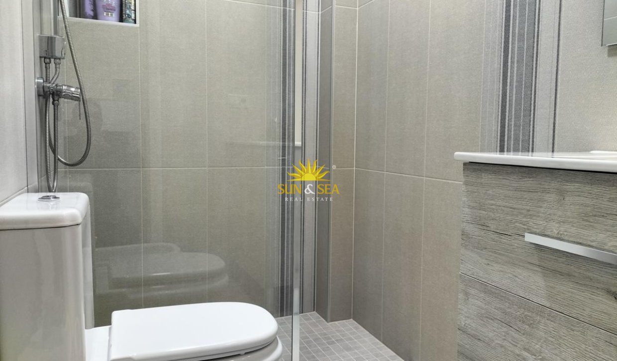 Wiederverkauf - Duplex - Torrevieja - 