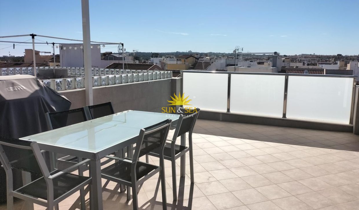Wiederverkauf - Duplex - Torrevieja - 
