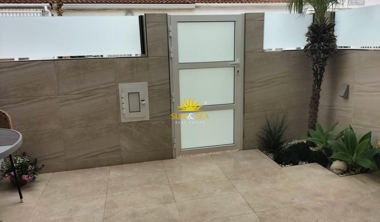 Wiederverkauf - Duplex - Torrevieja - 
