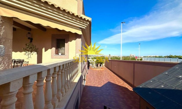 Wiederverkauf - Doppelhaushälfte - Torrevieja - Los altos