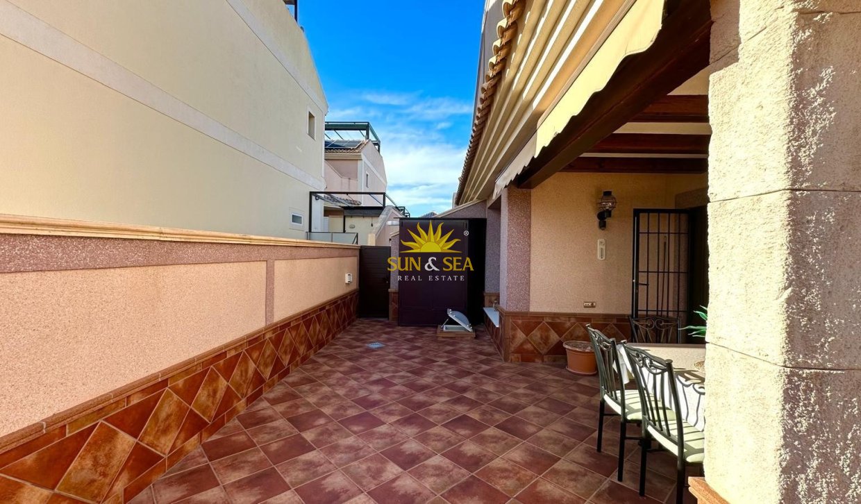 Wiederverkauf - Doppelhaushälfte - Torrevieja - Los altos