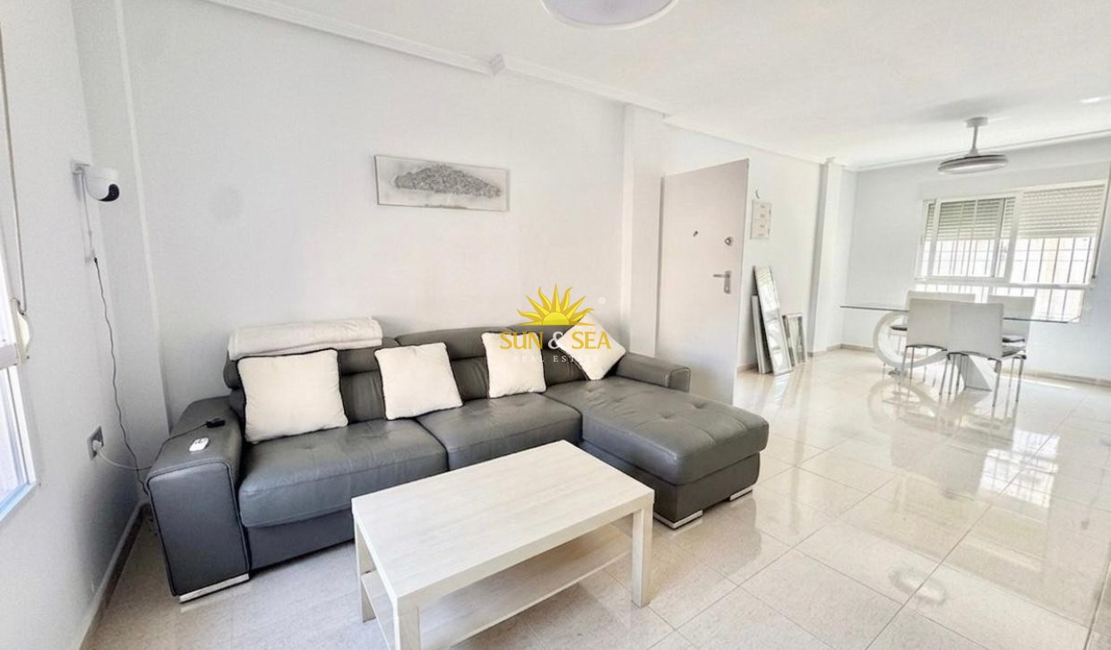 Langfristige Vermietung - Villa - Orihuela Costa