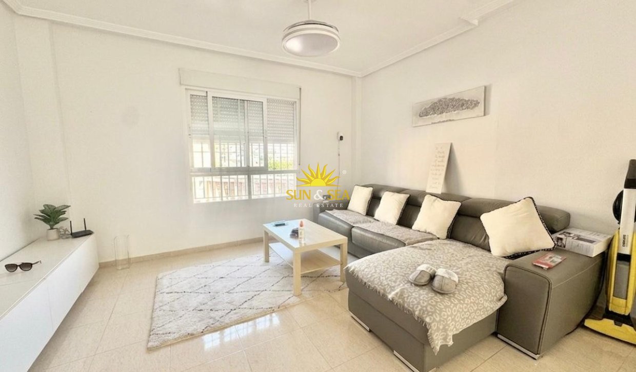 Langfristige Vermietung - Villa - Orihuela Costa