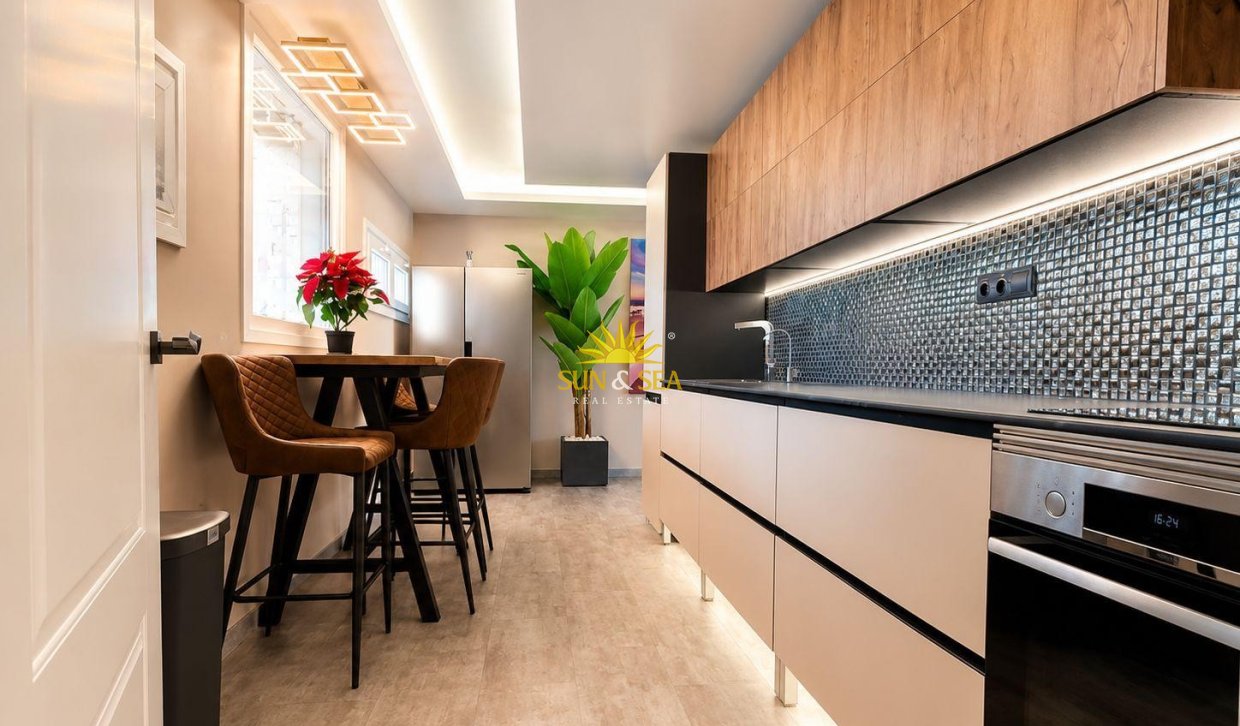 Herverkoop - Appartement - Benidorm